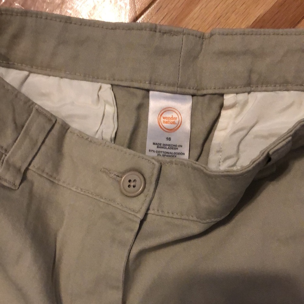 Girls uniform shorts - Picture 3 of 3